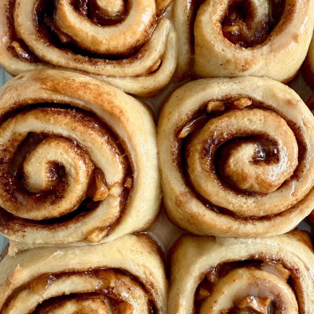 apple pie sourdough cinnamon rolls with glaze